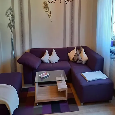 Paula In Im Hunsrueck Feriehus